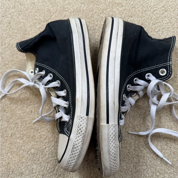 Converse Black and White High-Top Sneakers women’s 6 - Picture 4 of 8